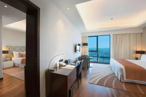 Glorious Hotel - Image 2