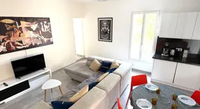 Superbe maison d artiste avec patio centre ville - Image 2