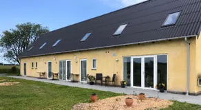 Yggdrasil Guest Lodge - Image 4