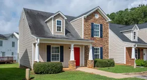 Welcome To This 4BR Getaway Near LakePoint Sports - Image 3