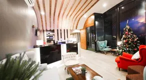 Coco Hotel - Image 3