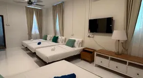 Sunset Beach Retreat & Beach Bistro - Image 3