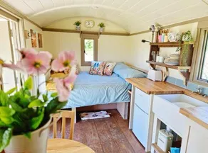 Pen Bryn Shepherd Hut - Image 2