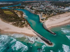 Creekside Coastal Escape on Hungerford - Image 4
