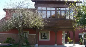 Hotel La Curva Ribadesella PARKING - Image 3
