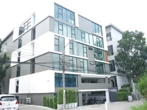 Fullrich Residence - Image 4