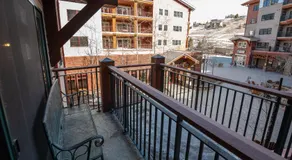 Studio Deluxe in the Lodge at Mountaineer Square - Image 5