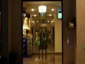 Grand Hotel - Image 3