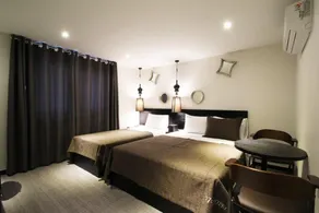 17th Hotel - Image 5