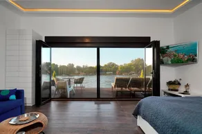 Beach House Belgrade - Image 2