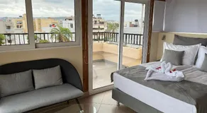 Candia Hotel - Image 2