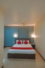 CLUB7 HOTEL - Image 2