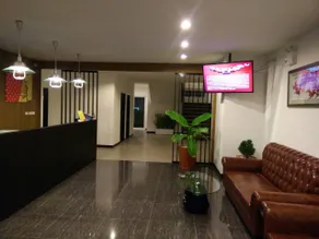 One Fu Hotel - Image 3