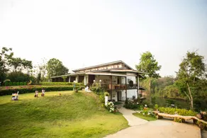 Banana Resort & Spa - Image 2