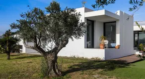 Green & Blue Villas - Villa Anur - Image 3