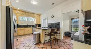 Group Getaway in a Grand Historic Home 15 minutes to Fort Benning Sleeps 10 - Image 3