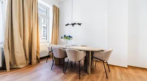 3 BR Apartment - ZENTRAL - GERÄUMIG - PARKHAUS - WIFI - KAFFEE - NETFLIX - Image 5