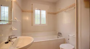 Villa La Frasca med privat pool til 4 personer og smuk udsigt over havet - Image 2