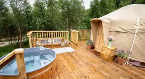 Yurtshire Eavestone Lake - Birch Yurt - Image 4