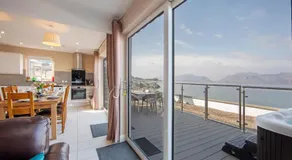 Beach Houses with Hot Tubs - Image 3
