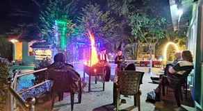 Hotel Rhino Land-Sauraha Family Home - Image 2