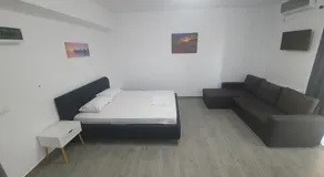 Brizza Apartments 3 Mamaia Nord - Image 2