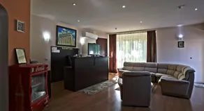 Acropolis Hotel - Image 2