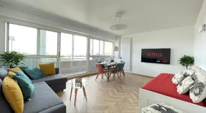 PARIS PANTIN Magnifique Appartement 4 pièces de 108m2 avec 2 PARKING intérieur - très cosy pour 1 à 12 personnes - Entièrement refait à neuf ENTIRE APARTMENT LUXURIOUS AND WARM - PANTIN PARIS 19 ème FREE WIFI GRATUIT - Image 2