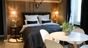 Suite Living Boardinghouse Apartments - Image 2