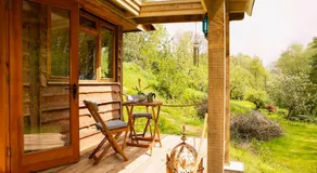 Little Hollows Glamping - Image 4