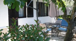 Apartments with garden - Image 5