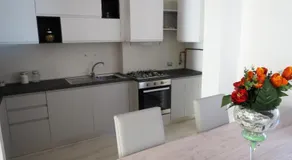 Apartamento nuevo en el centro histórico con garaje privado. - Image 5
