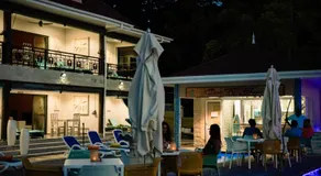 CocoLux Luxury Apartments - Image 5