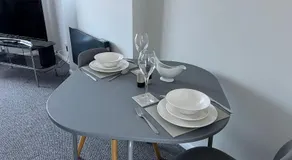 Oakfield Apartment - Image 5