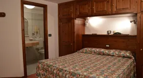 Hotel Petit Giles - Image 2