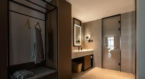 Atour Hotel North Square of Urumqi High-Speed Rail Station - Image 5