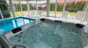 AH-Corso Wellness Panorama Apartman - Image 4
