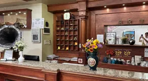 Hotel Art - Image 5