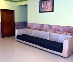 Kulsoom Hotel - Image 2