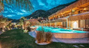 Morina Deluxe Hotel - Image 2
