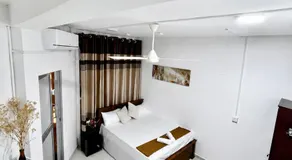 RockView Family Guest House - Image 2