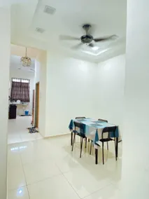 Rawynaa Segamat Homestay - Image 3