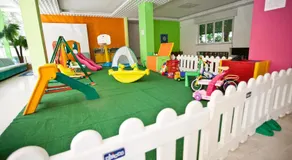 Hotel Holiday Park - Image 4