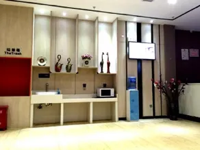 7 Days Premium Xingyi Airport Branch - Image 3