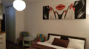 12 O'Clock Studio Bucharest - Image 2