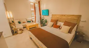 4 Bears Studios - Image 2