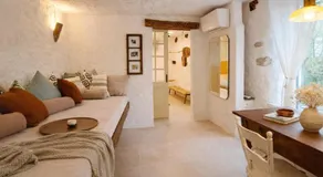 Charming garden apartment in a 1920s stone house - Image 2