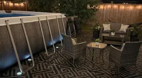 Superb in the suburbs - Image 5