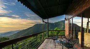 StayVista at Horizon 4BHK with Breakfast & Valley view - Image 5