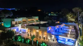 CASA MIKELE by Sarikas - SEA SIDE SUITES and STUDIOS -adults only - Image 5